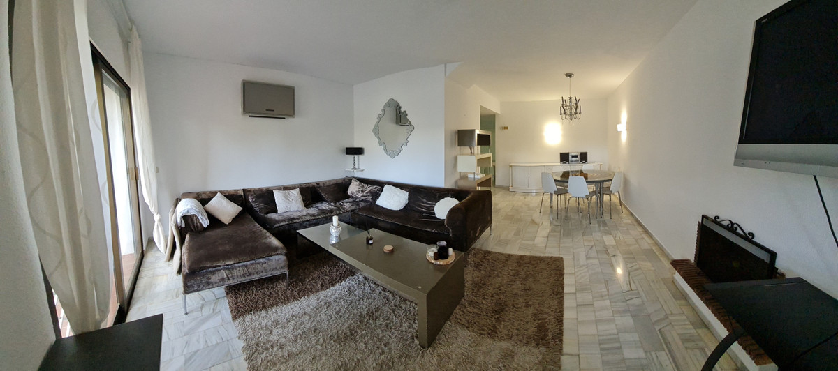 Te koop Herenhuis Costa Del Sol Nueva Andalucía € 580.000,-