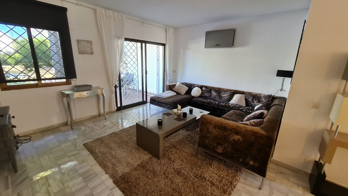 Te koop Herenhuis Costa Del Sol Nueva Andalucía € 580.000,-
