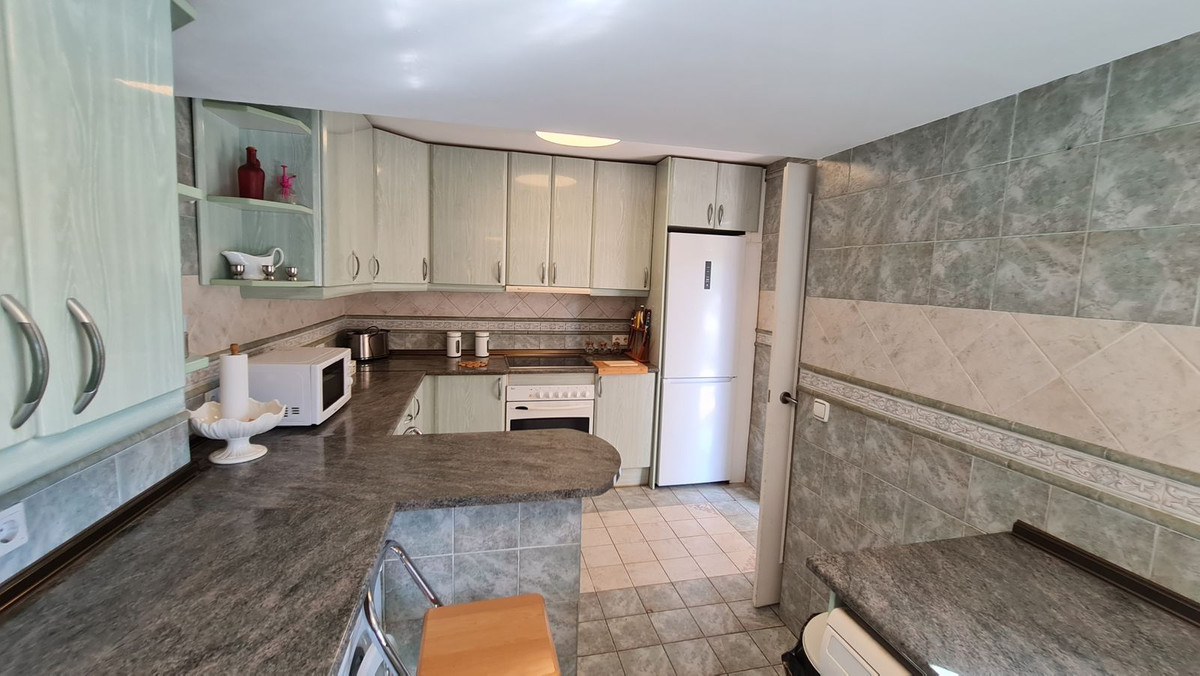 Te koop Herenhuis Costa Del Sol Nueva Andalucía € 580.000,-