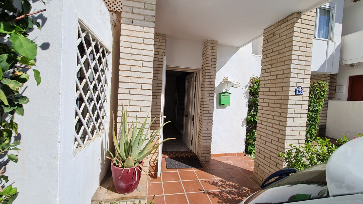 Te koop Herenhuis Costa Del Sol Nueva Andalucía € 580.000,-