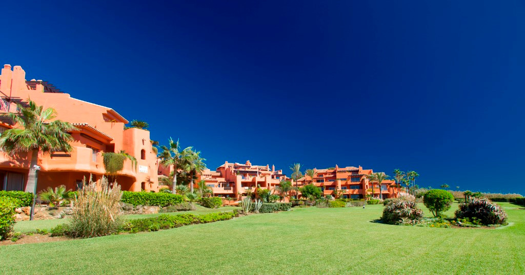 Te koop Gelijkvloers appartement Costa Del Sol Los Monteros € 913.000,-
