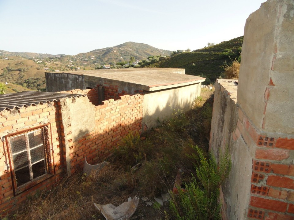 Te koop Grond Costa Del Sol Cómpeta € 270.000,-