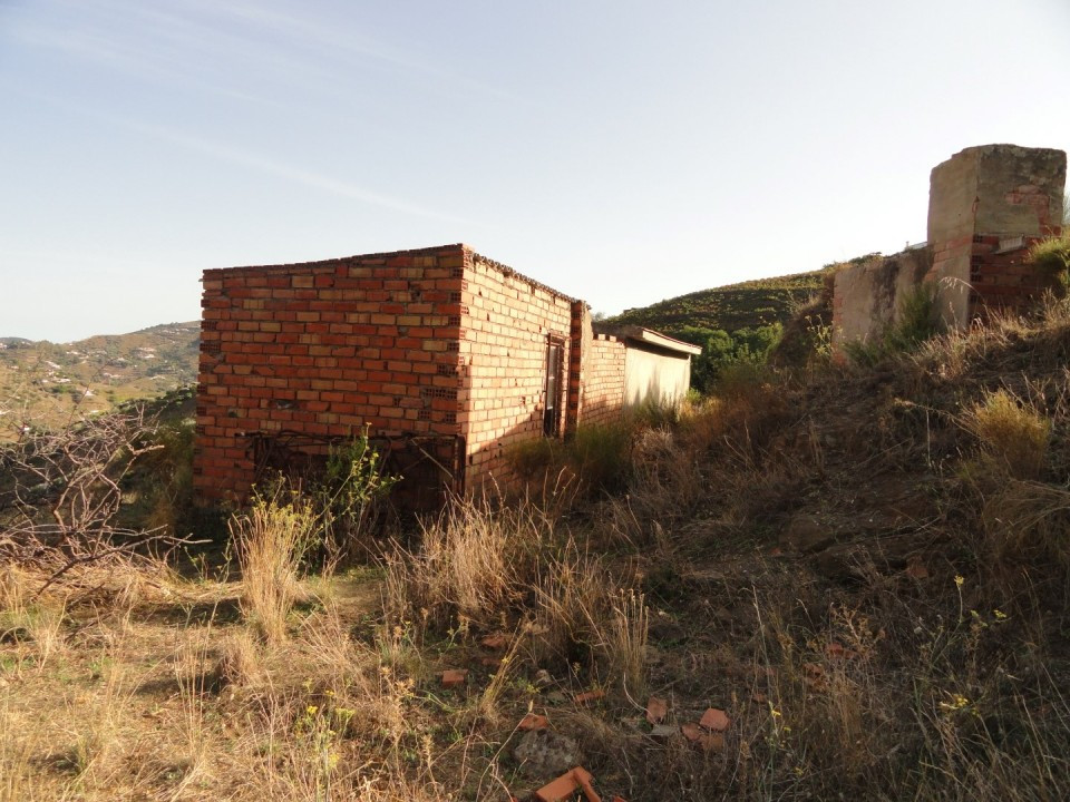 Te koop Grond Costa Del Sol Cómpeta € 270.000,-