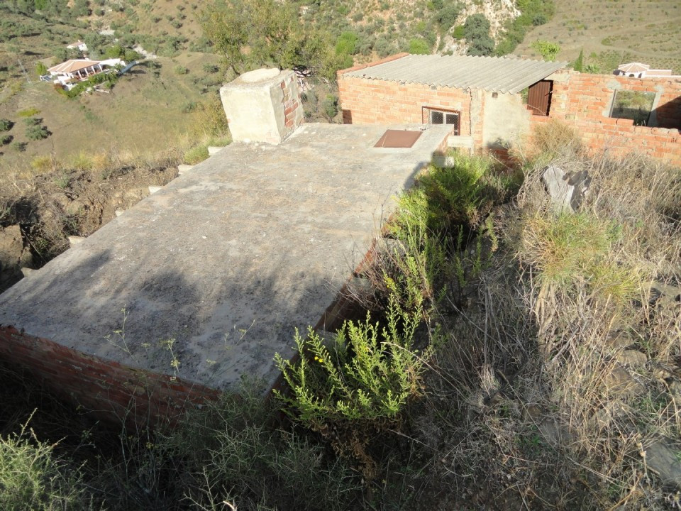 Te koop Grond Costa Del Sol Cómpeta € 270.000,-