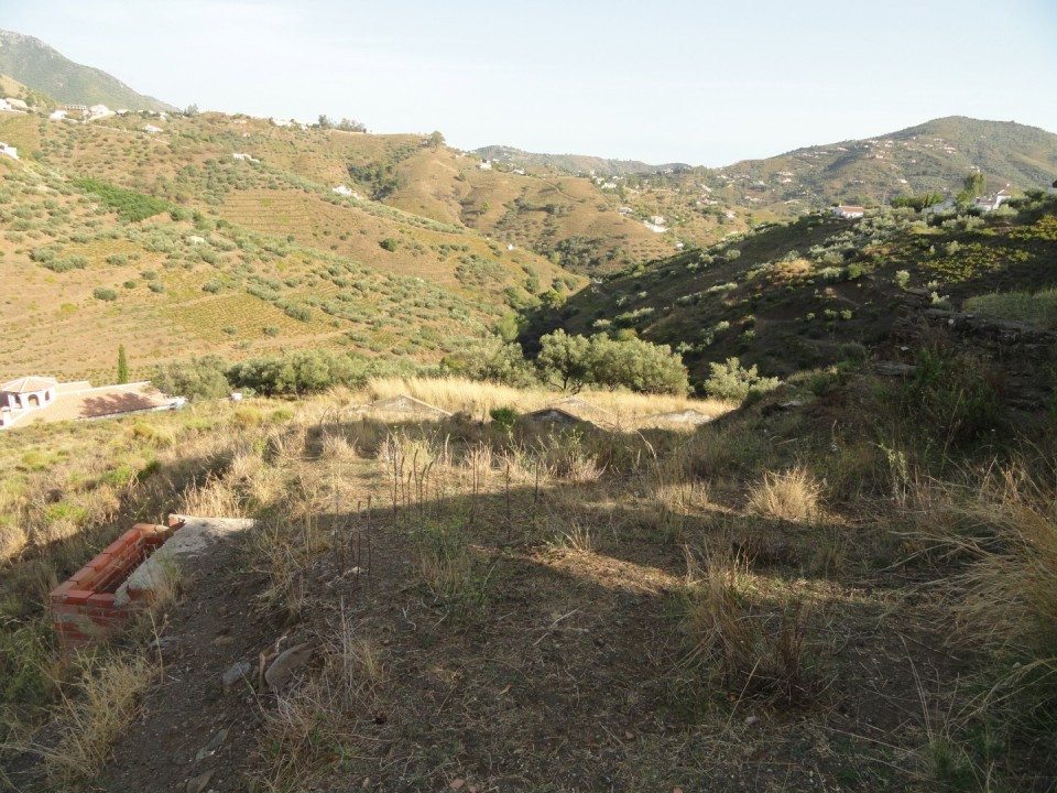 Te koop Grond Costa Del Sol Cómpeta € 270.000,-