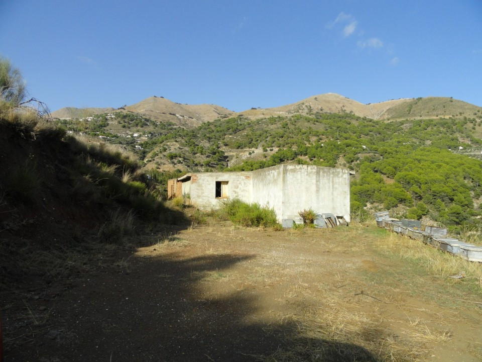 Te koop Grond Costa Del Sol Cómpeta € 270.000,-