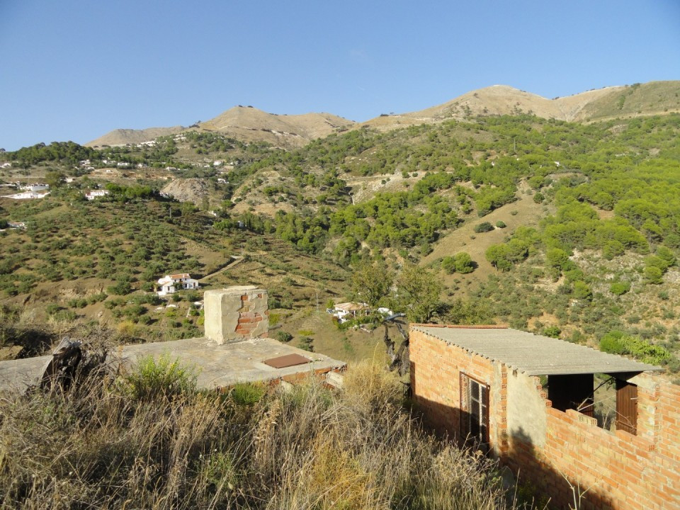 Te koop Grond Costa Del Sol Cómpeta € 270.000,-