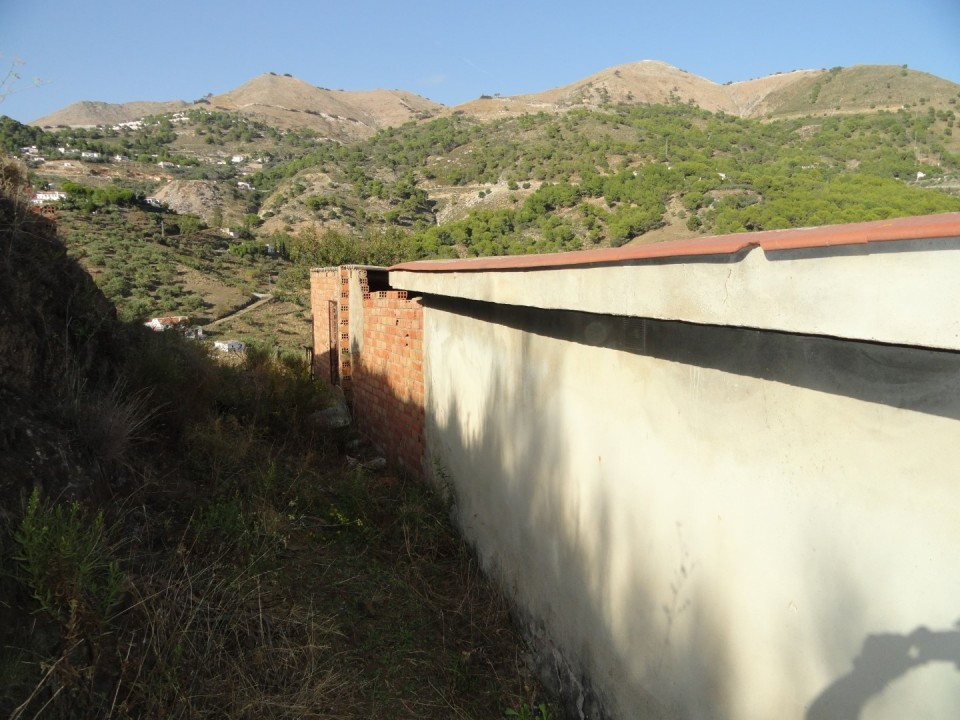 Te koop Grond Costa Del Sol Cómpeta € 270.000,-