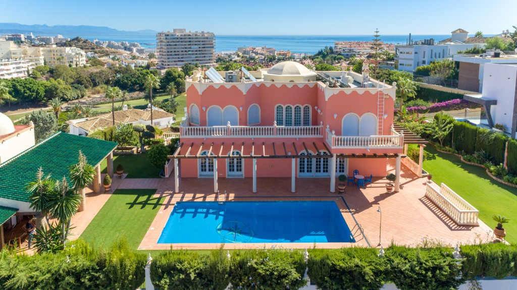 Te koop Vrijstaande Villa Costa Del Sol Benalmadena € 2.999.000,-