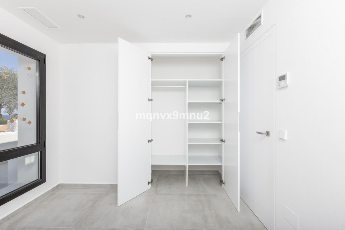 For sale Detached Villa Costa Del Sol El Chaparral € 1.450.000,-