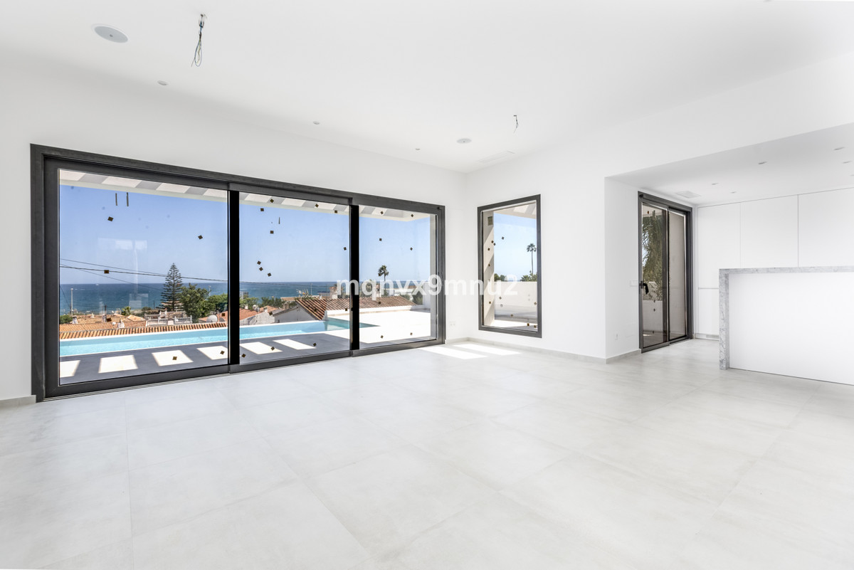 For sale Detached Villa Costa Del Sol El Chaparral € 1.450.000,-