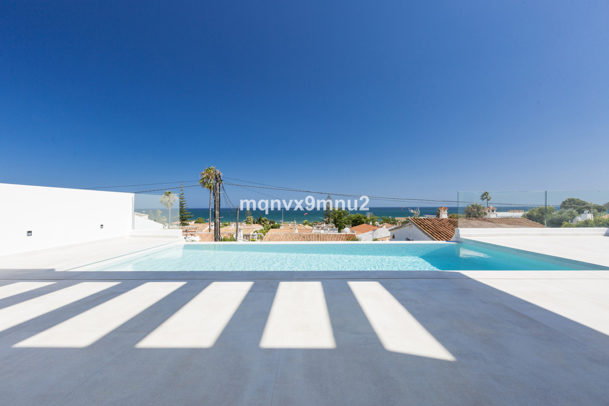 For sale Detached Villa Costa Del Sol El Chaparral € 1.450.000,-