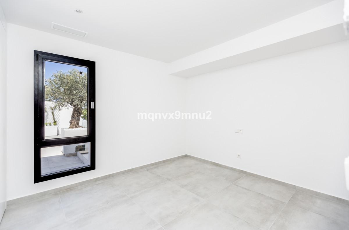 For sale Detached Villa Costa Del Sol El Chaparral € 1.450.000,-