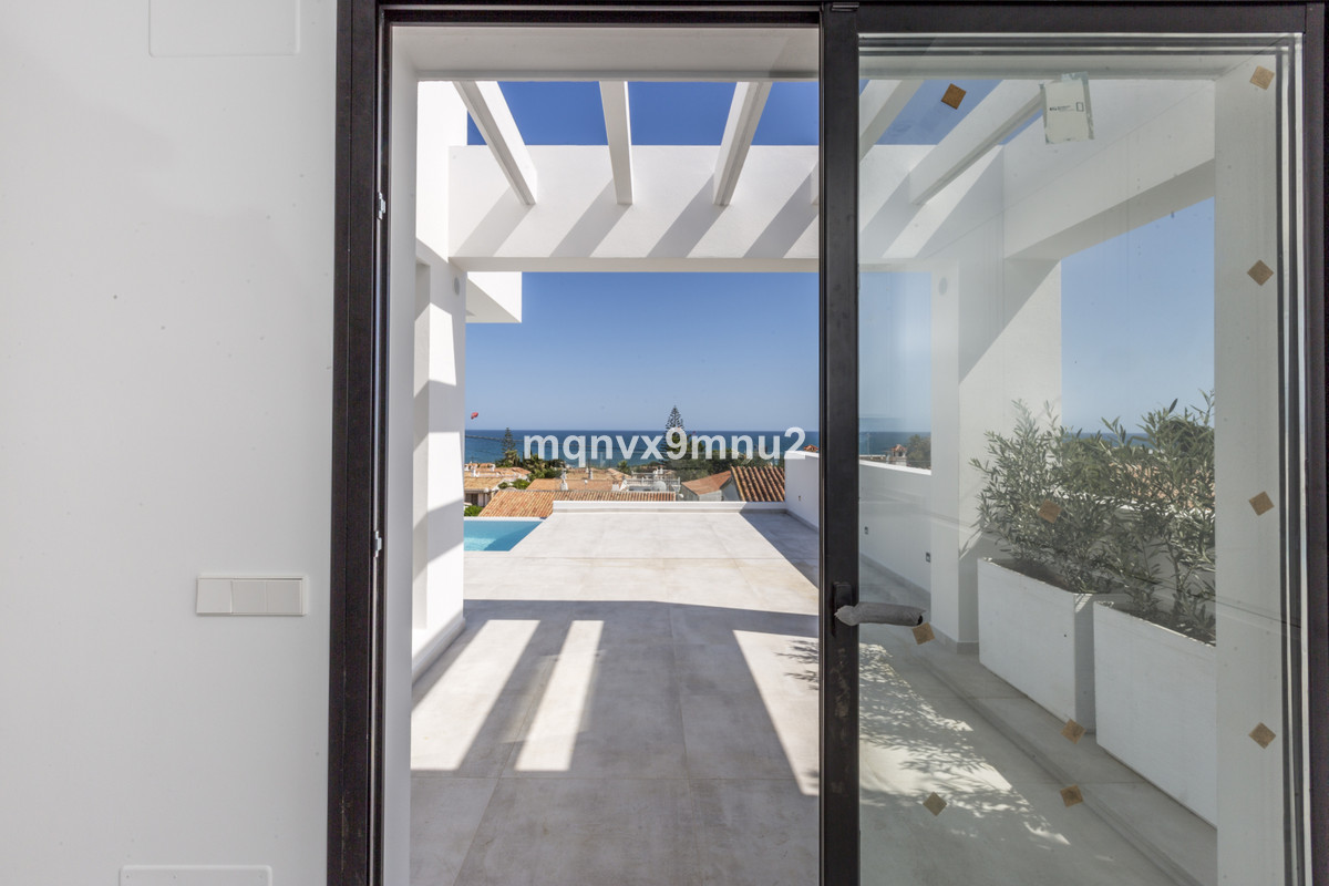 For sale Detached Villa Costa Del Sol El Chaparral € 1.450.000,-