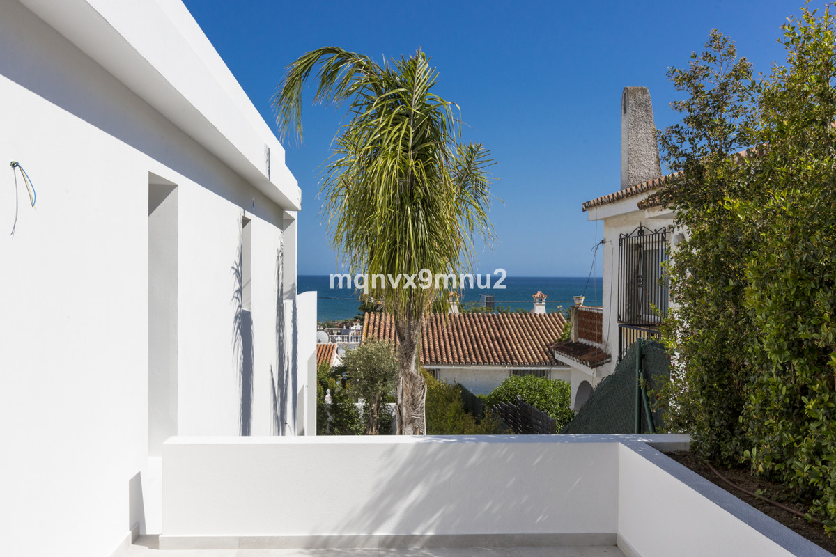 For sale Detached Villa Costa Del Sol El Chaparral € 1.450.000,-