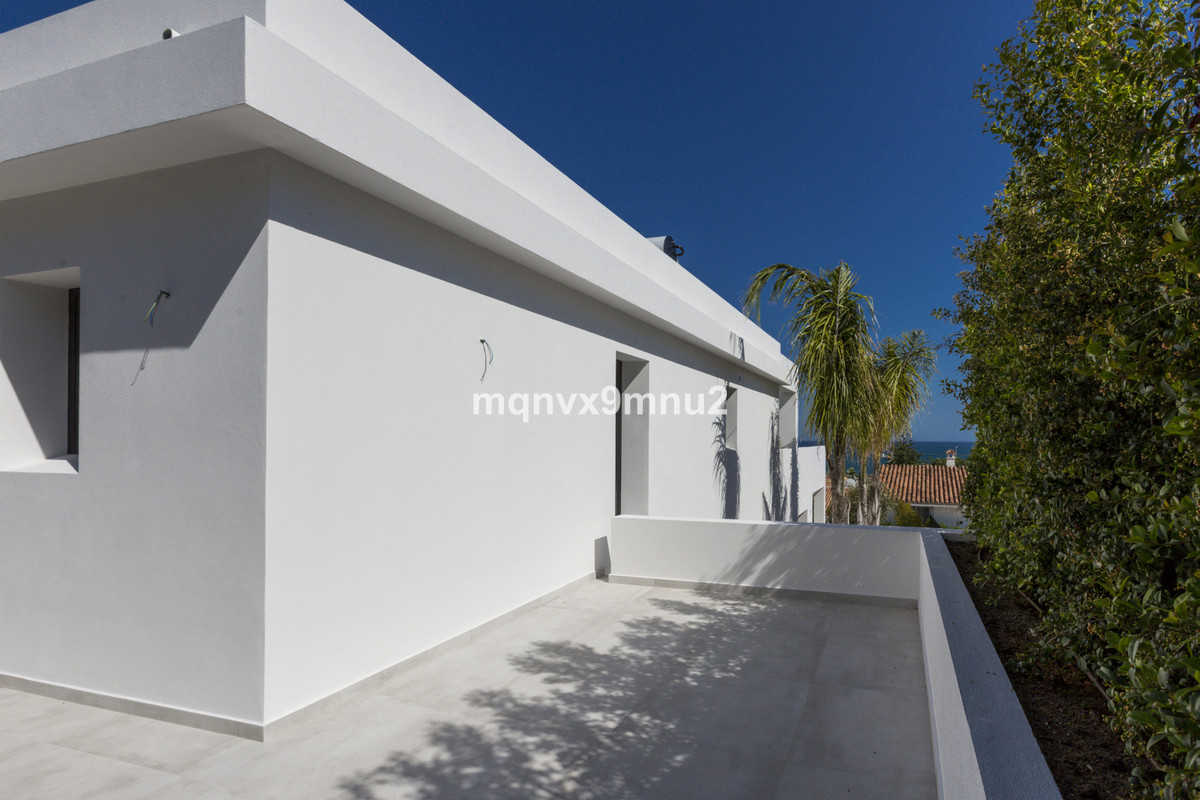 For sale Detached Villa Costa Del Sol El Chaparral € 1.450.000,-