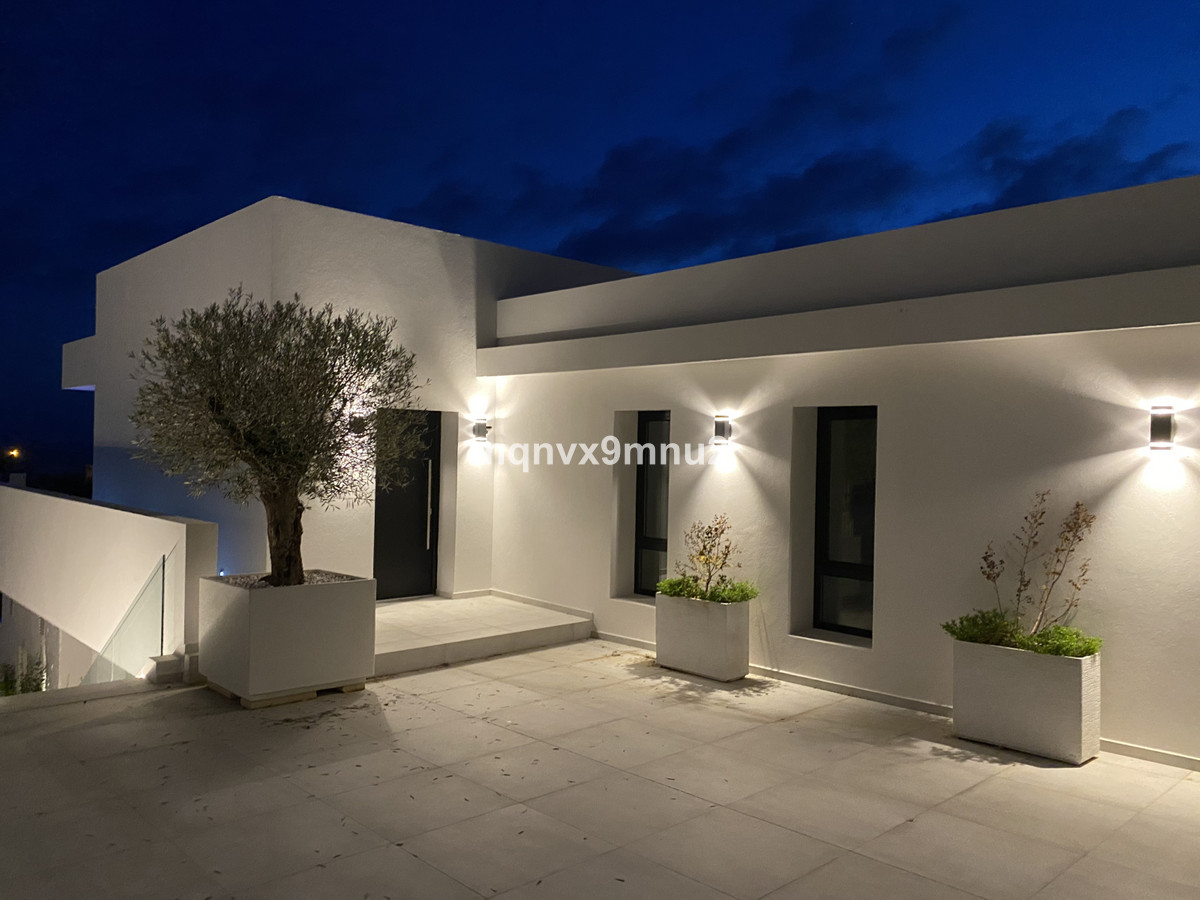 For sale Detached Villa Costa Del Sol El Chaparral € 1.450.000,-