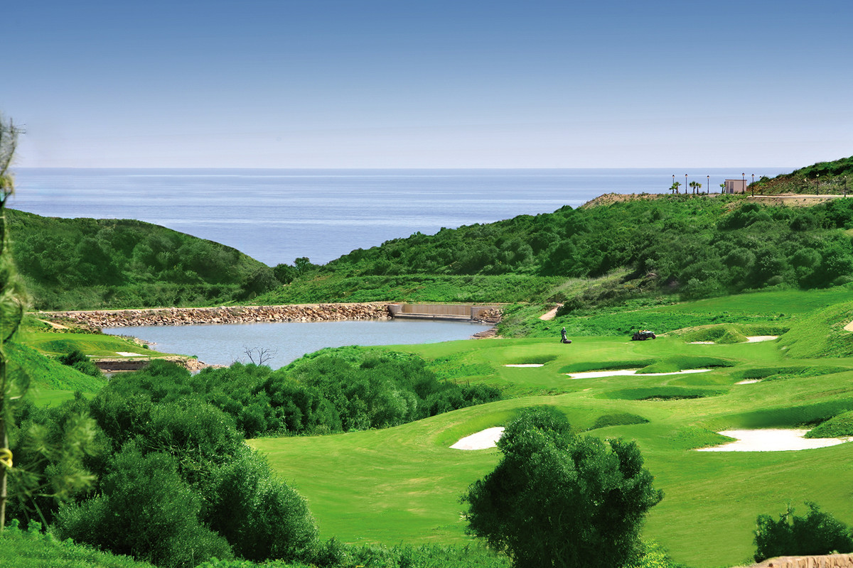 Te koop Residential Plot Costa Del Sol La Alcaidesa € 450.000,-