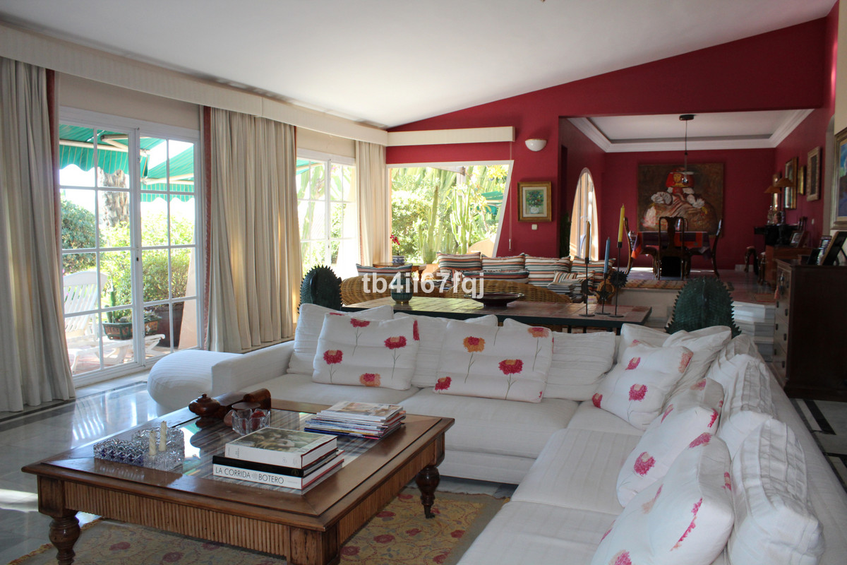 For sale Detached Villa Costa Del Sol Atalaya € 2.650.000,-