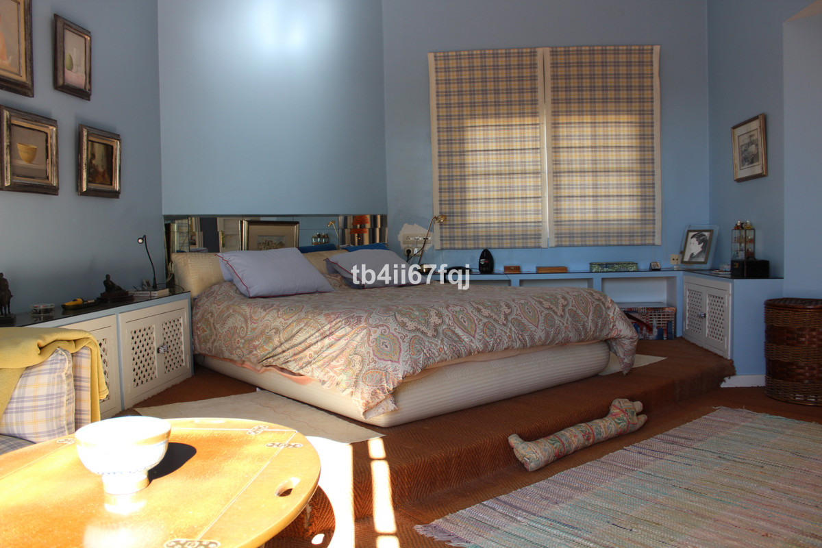 For sale Detached Villa Costa Del Sol Atalaya € 2.650.000,-