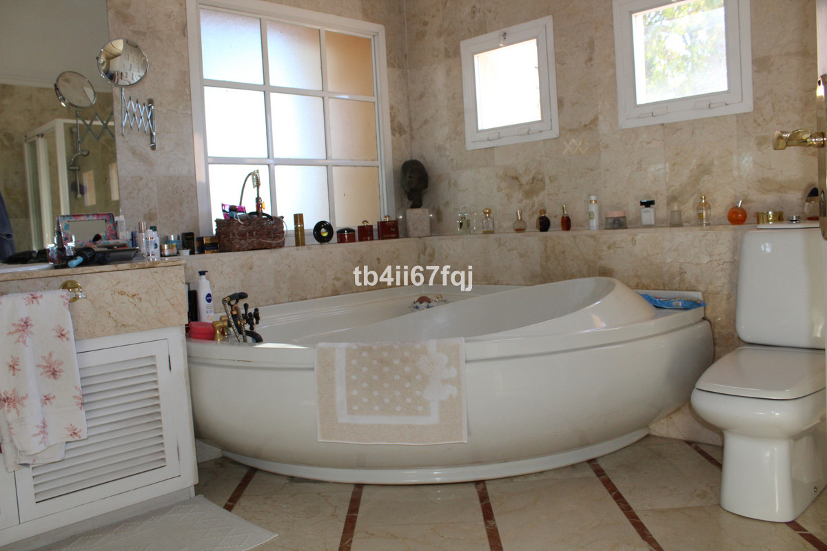 For sale Detached Villa Costa Del Sol Atalaya € 2.650.000,-