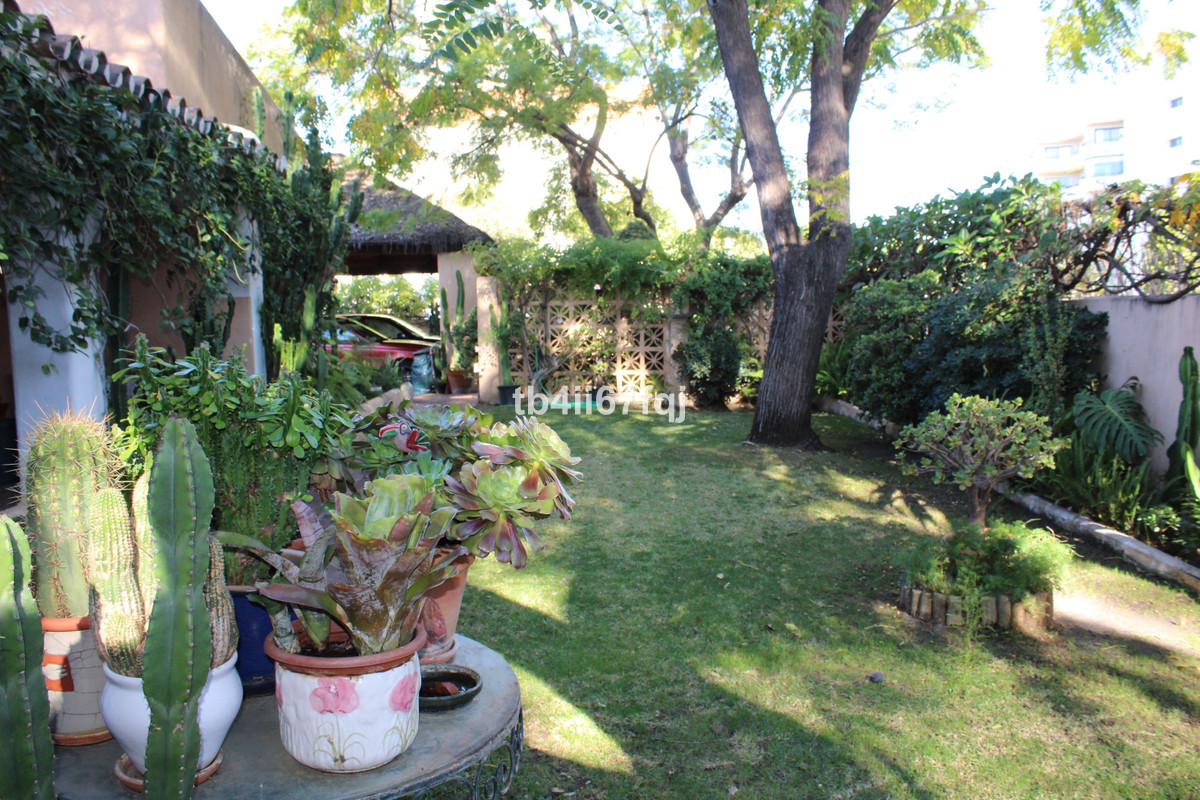 For sale Detached Villa Costa Del Sol Atalaya € 2.650.000,-