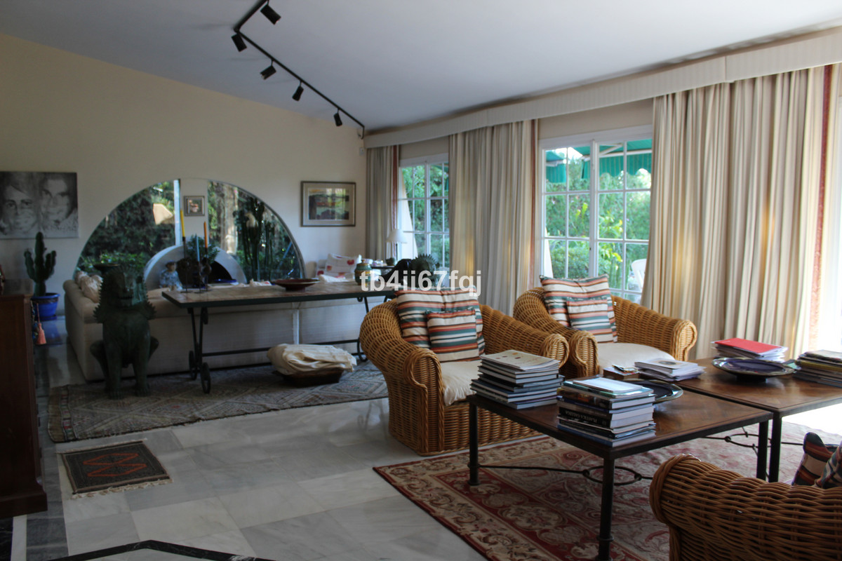 For sale Detached Villa Costa Del Sol Atalaya € 2.650.000,-