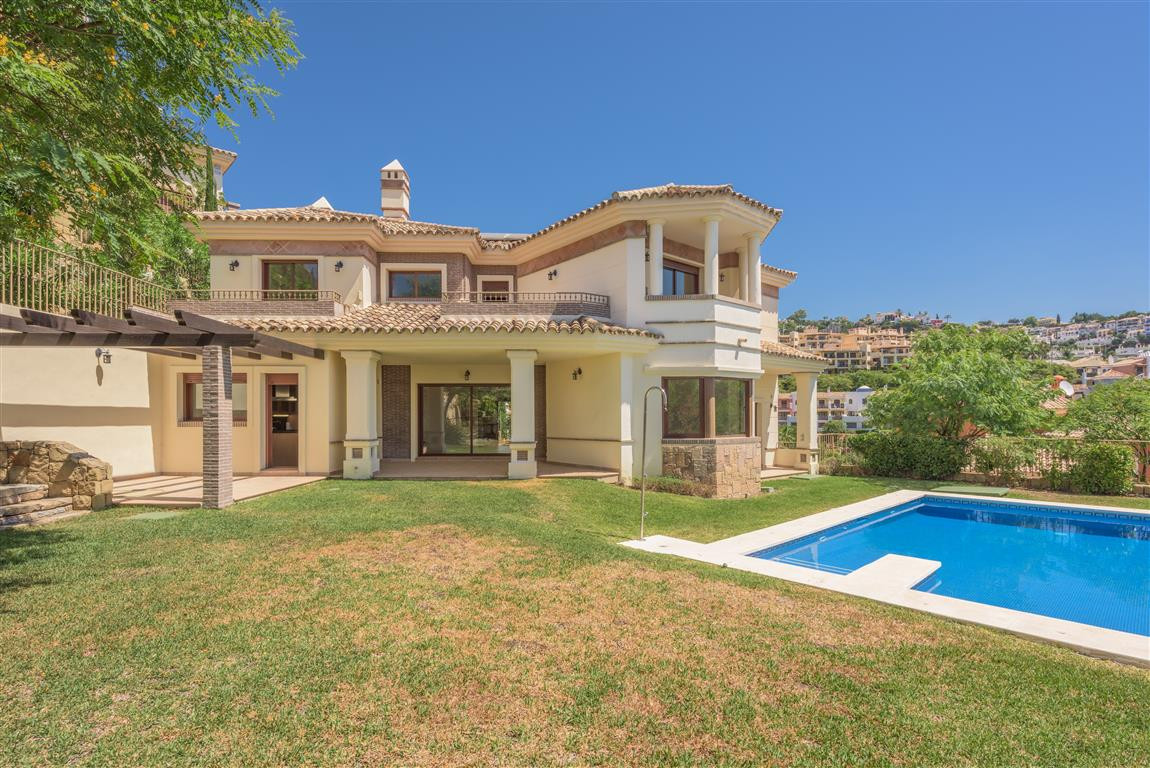 Te koop Vrijstaande Villa Costa Del Sol Los Arqueros € 2.725.000,-