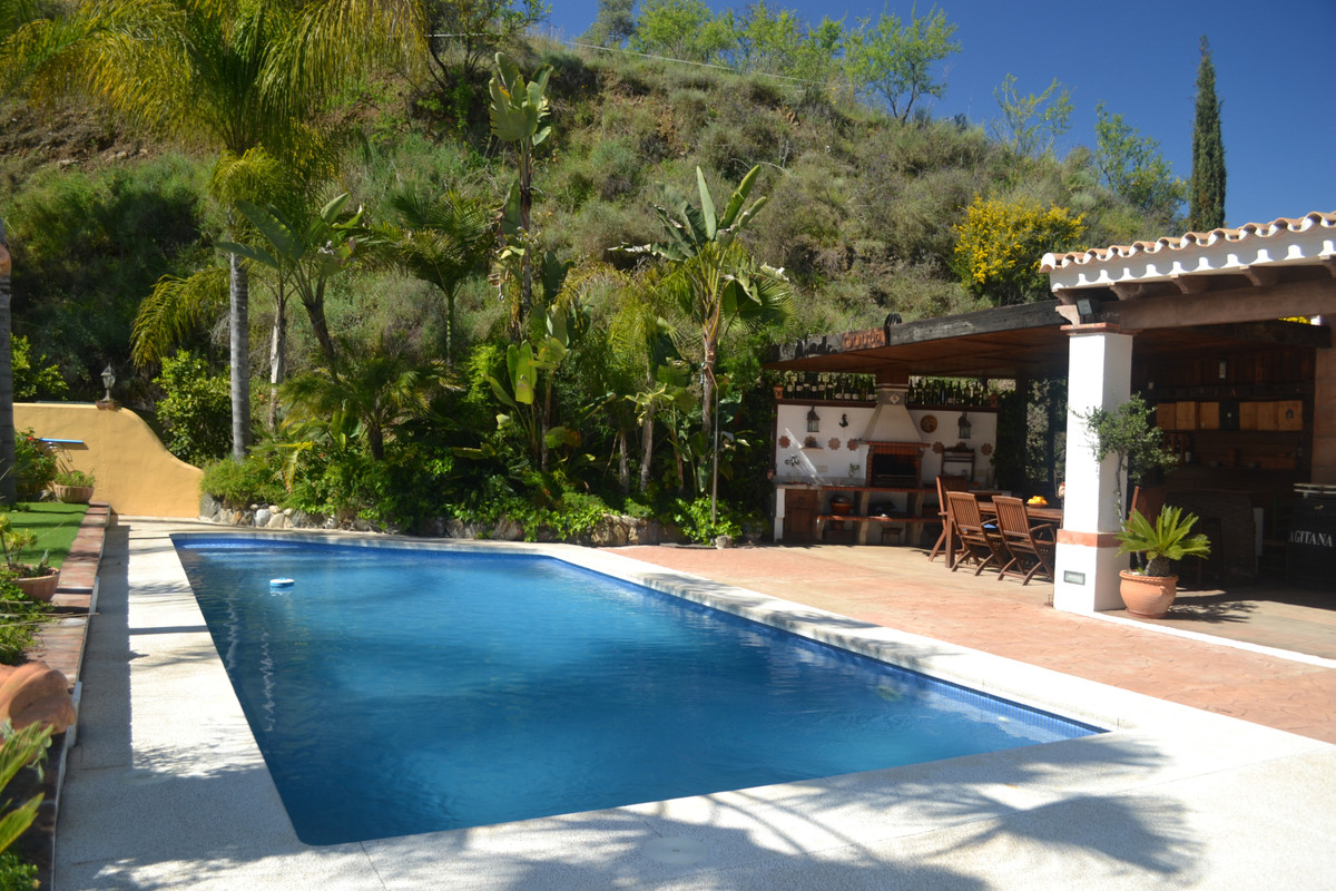 Te koop Finca - Cortijo Costa Del Sol Coín € 1.495.000,-