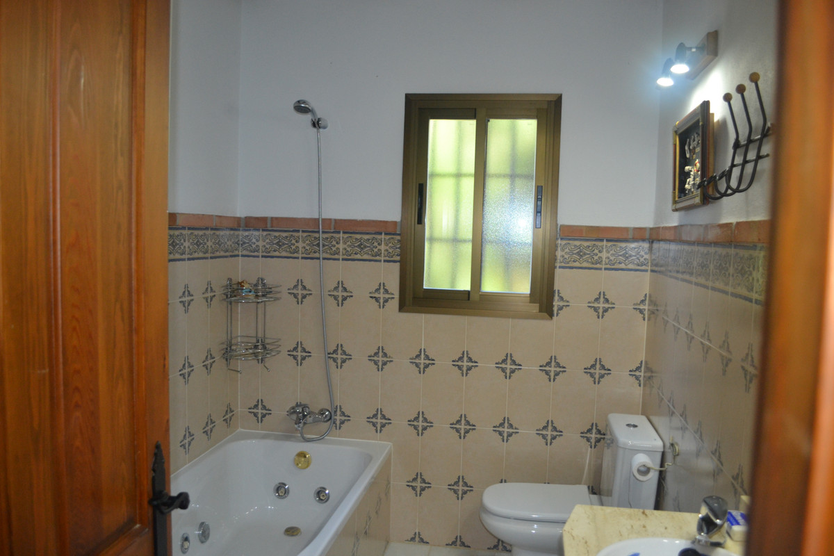 Te koop Finca - Cortijo Costa Del Sol Coín € 1.495.000,-