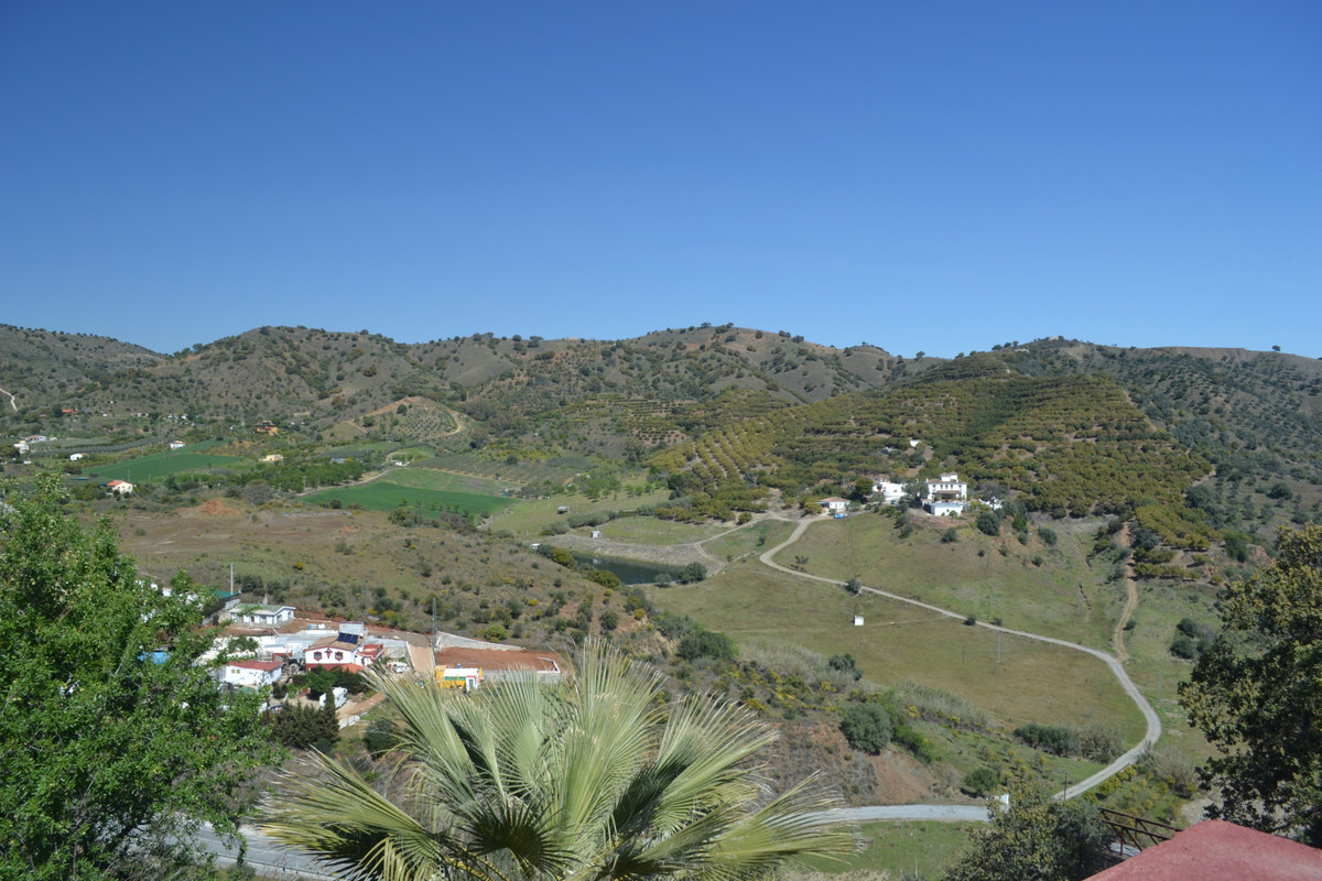 Te koop Finca - Cortijo Costa Del Sol Coín € 1.495.000,-