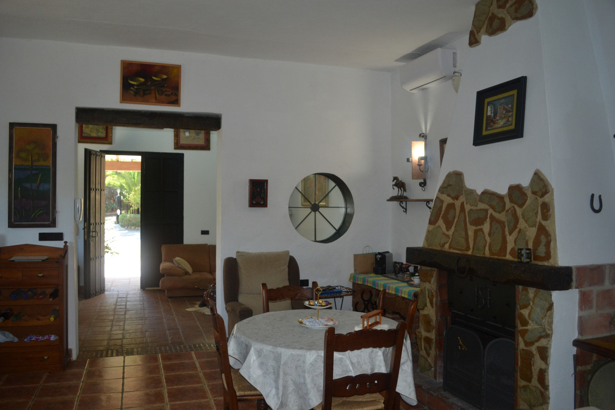 Te koop Finca - Cortijo Costa Del Sol Coín € 1.495.000,-