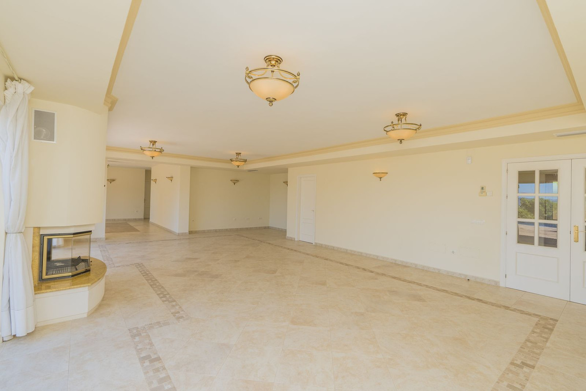 For sale Detached Villa Costa Del Sol Valtocado € 1.375.000,-