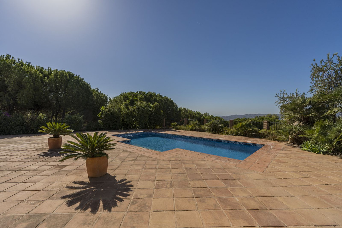 For sale Detached Villa Costa Del Sol Valtocado € 1.375.000,-