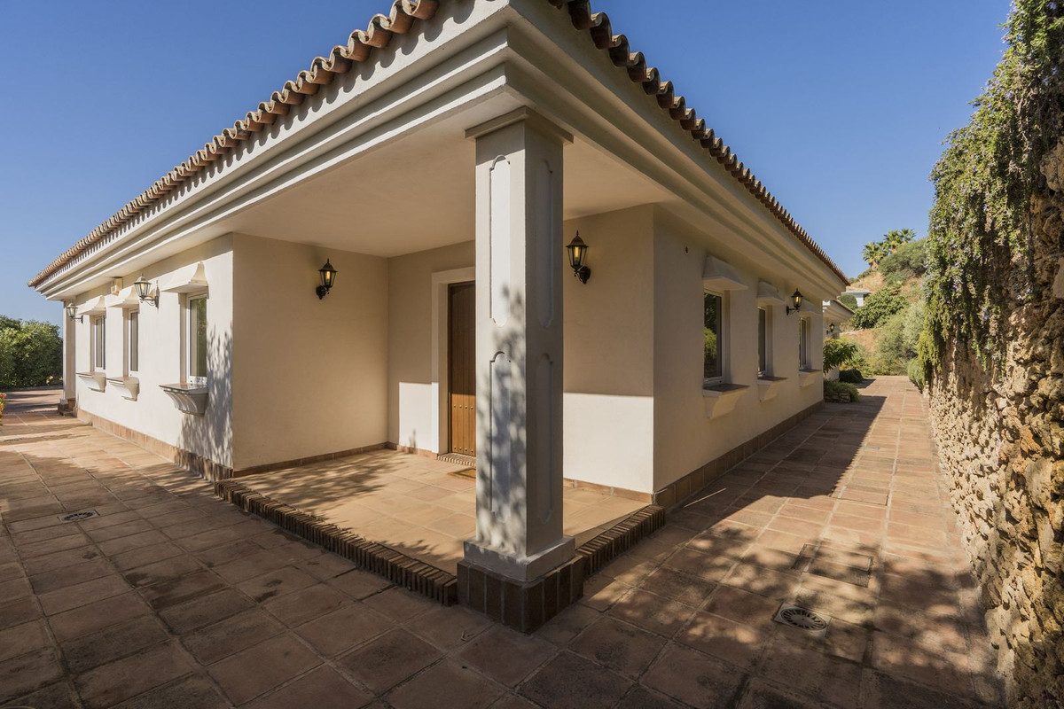 For sale Detached Villa Costa Del Sol Valtocado € 1.375.000,-