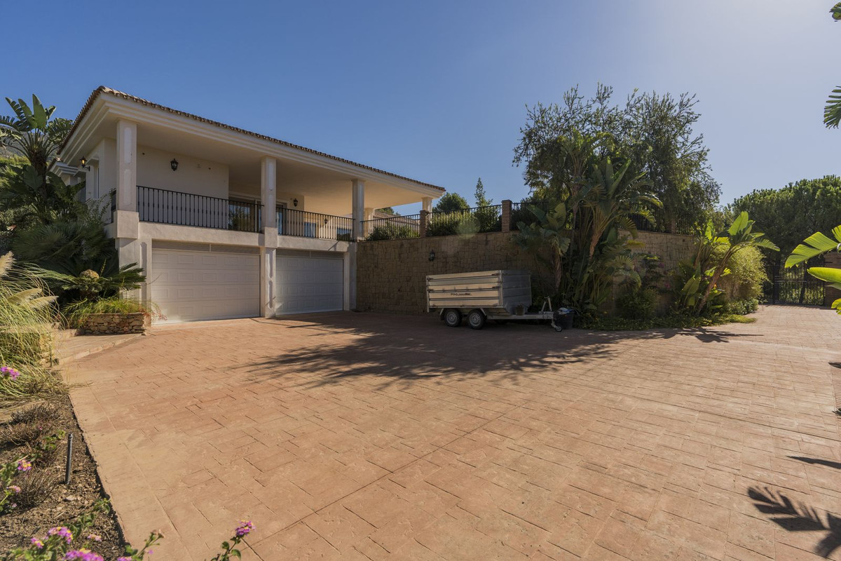 For sale Detached Villa Costa Del Sol Valtocado € 1.375.000,-