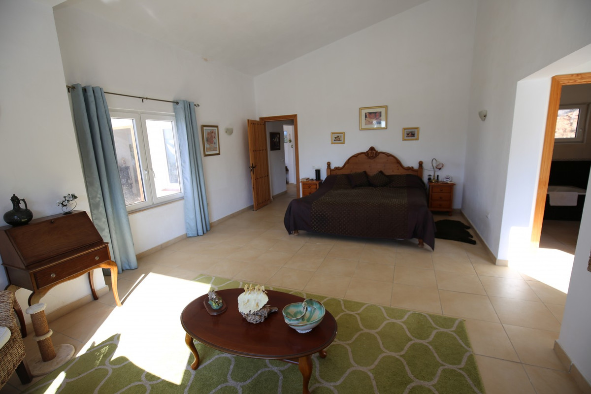 Te koop Vrijstaande Villa Costa Del Sol Alcaucín € 449.000,-