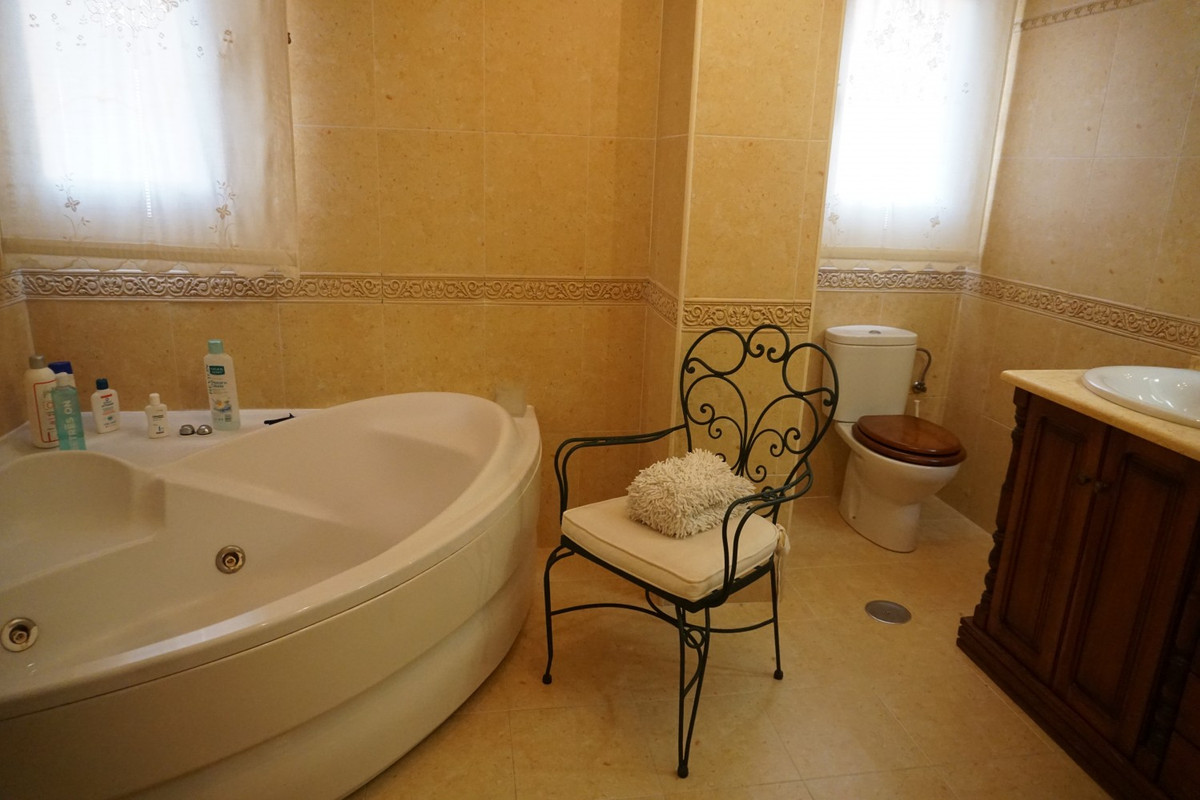 Te koop Vrijstaande Villa Costa Del Sol Vélez-málaga € 446.000,-