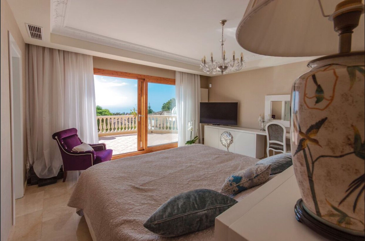 For sale Detached Villa Costa Del Sol Sierra Blanca € 6.000.000,-