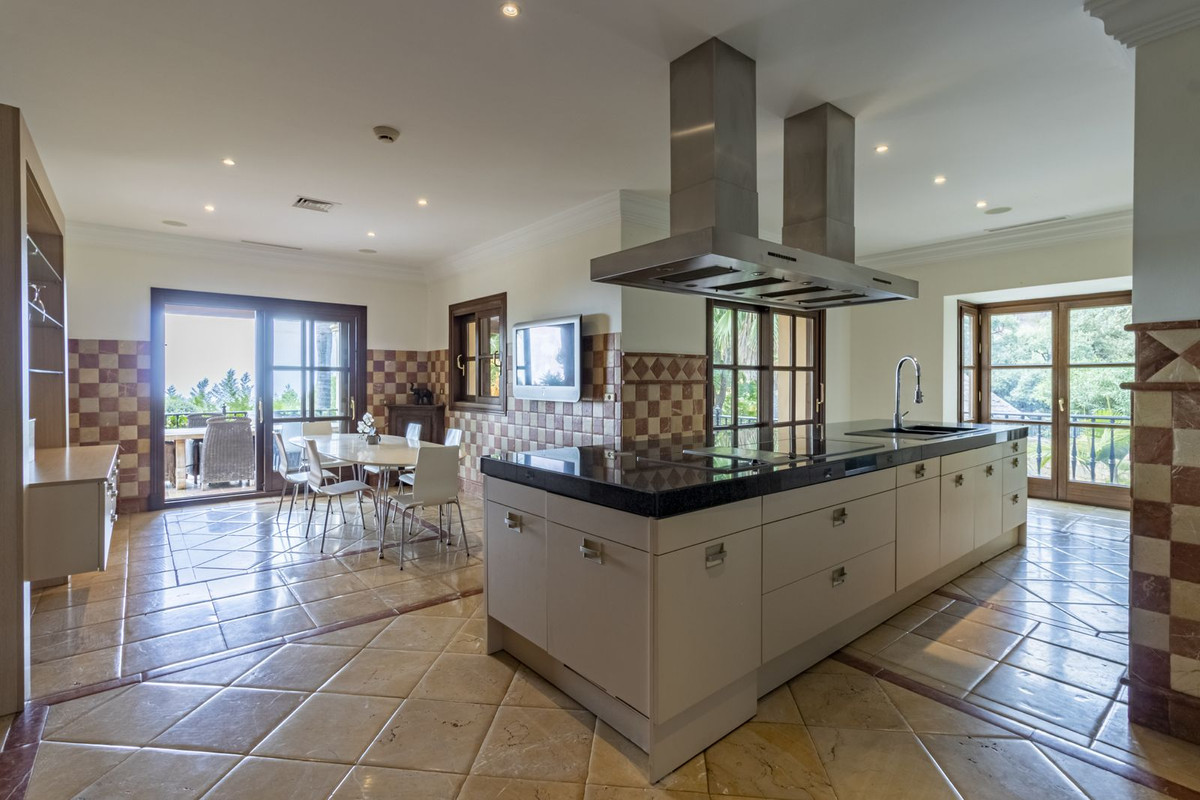 Te koop Vrijstaande Villa Costa Del Sol La Zagaleta € 5.950.000,-