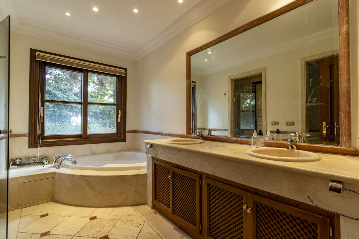 Te koop Vrijstaande Villa Costa Del Sol La Zagaleta € 5.950.000,-