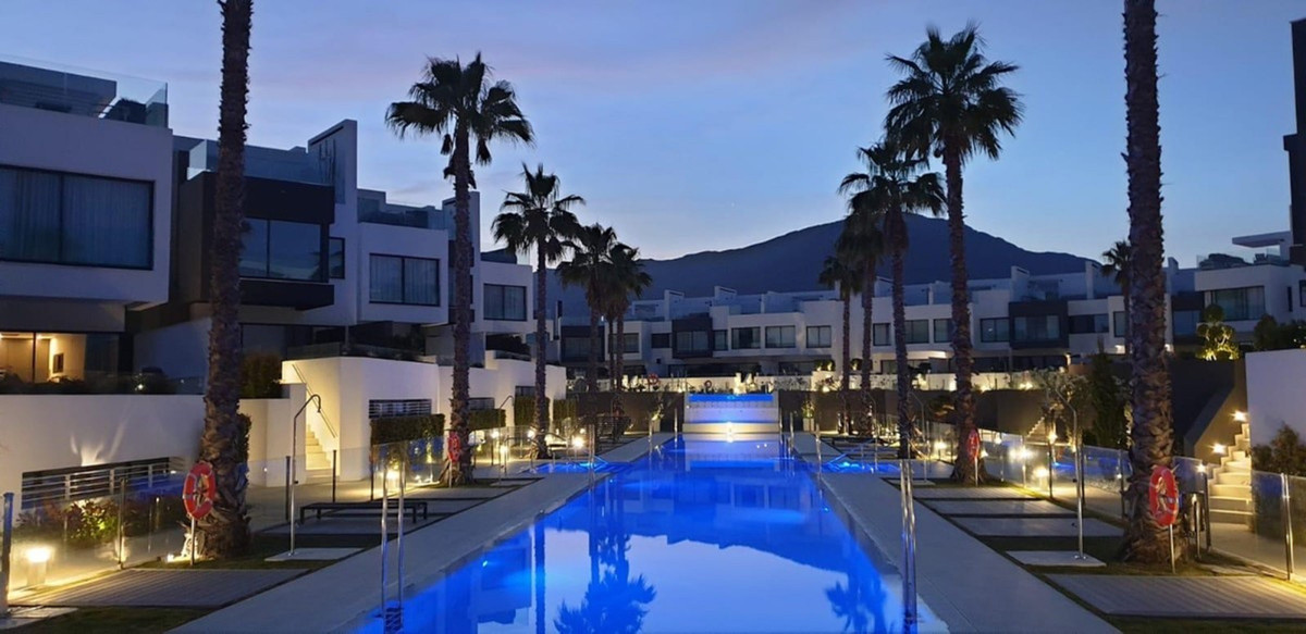 Te koop Herenhuis Costa Del Sol Estepona € 3.600.000,-