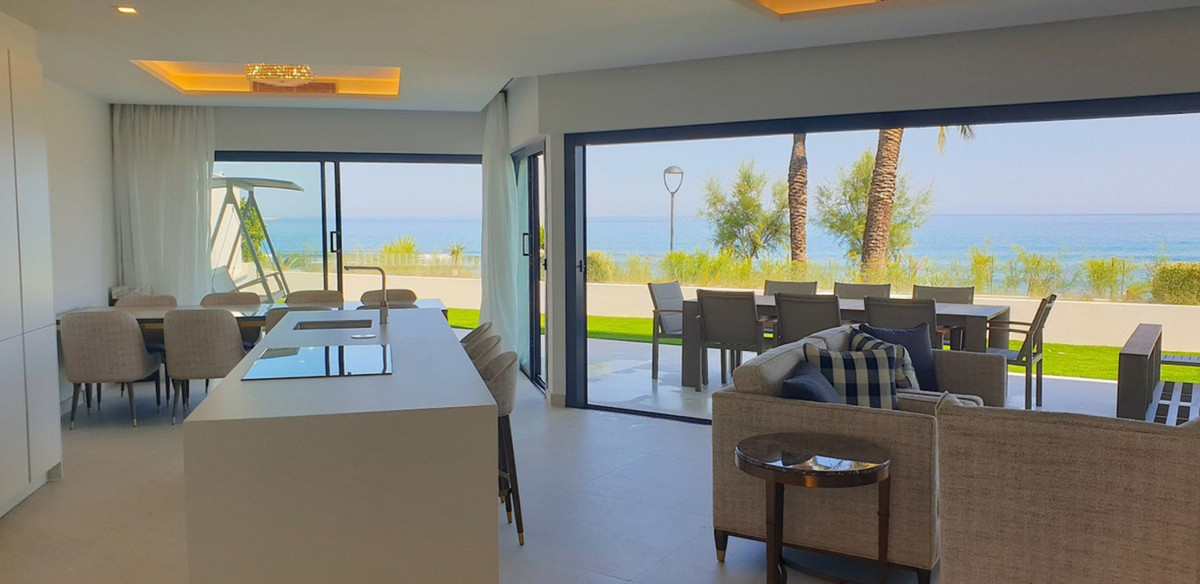 Te koop Herenhuis Costa Del Sol Estepona € 3.600.000,-