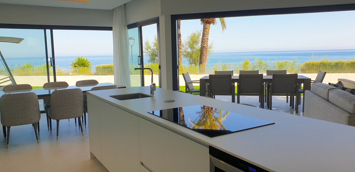 Te koop Herenhuis Costa Del Sol Estepona € 3.600.000,-