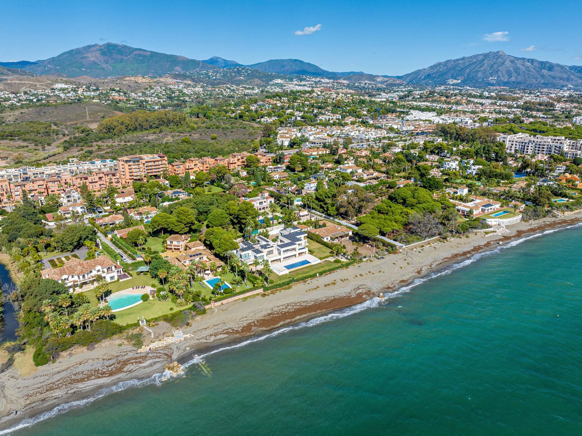 For sale Detached Villa Costa Del Sol Benamara € 8.499.000,-