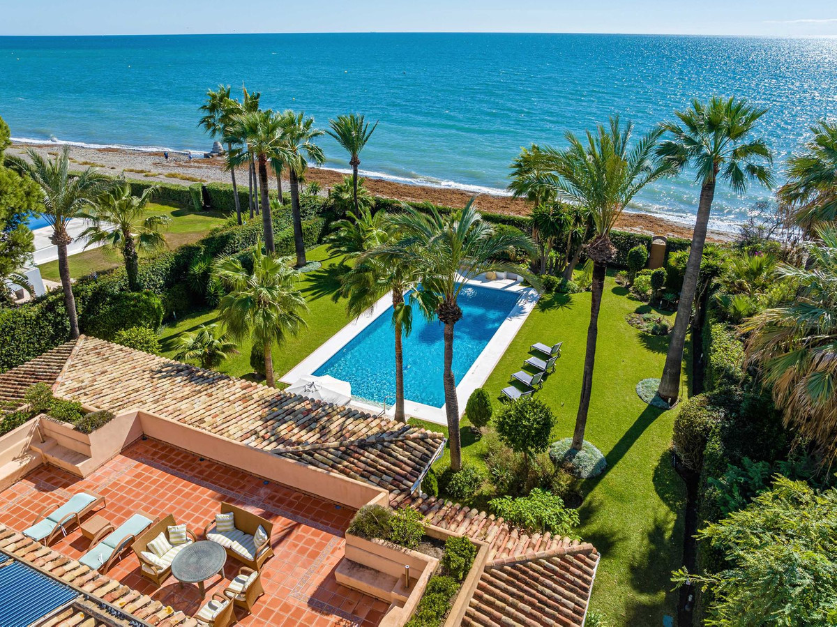For sale Detached Villa Costa Del Sol Benamara € 8.499.000,-