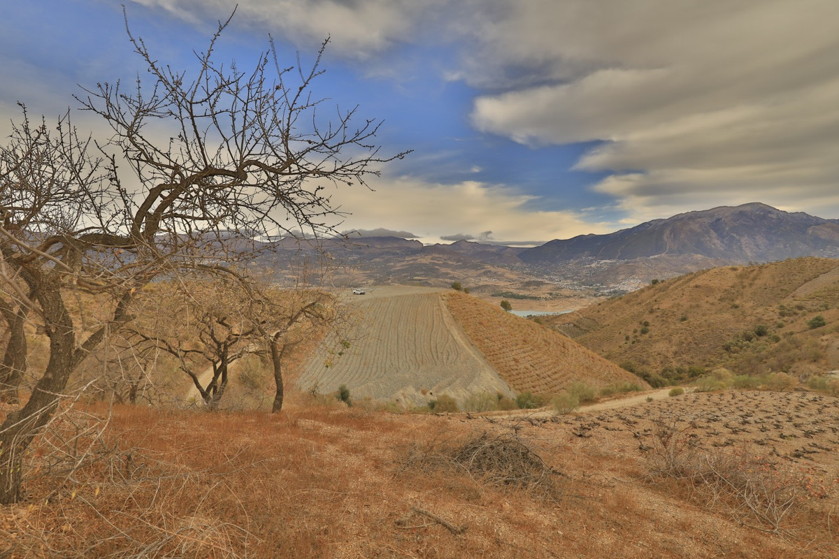 Te koop Grond Costa Del Sol La Viñuela € 240.000,-