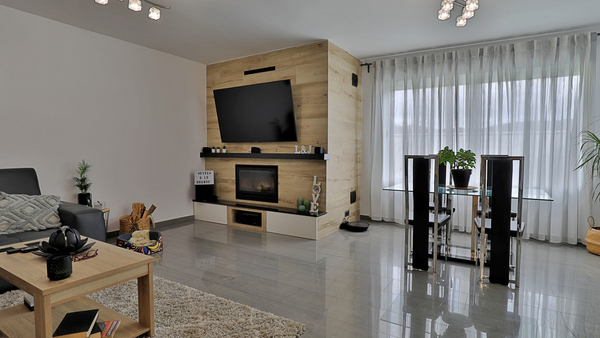 Te koop Half vrijstaand huis Costa Del Sol Alfarnate € 300.000,-