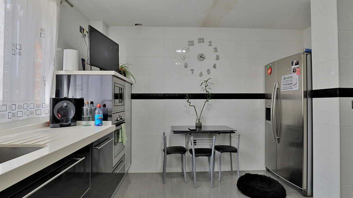 Te koop Half vrijstaand huis Costa Del Sol Alfarnate € 300.000,-