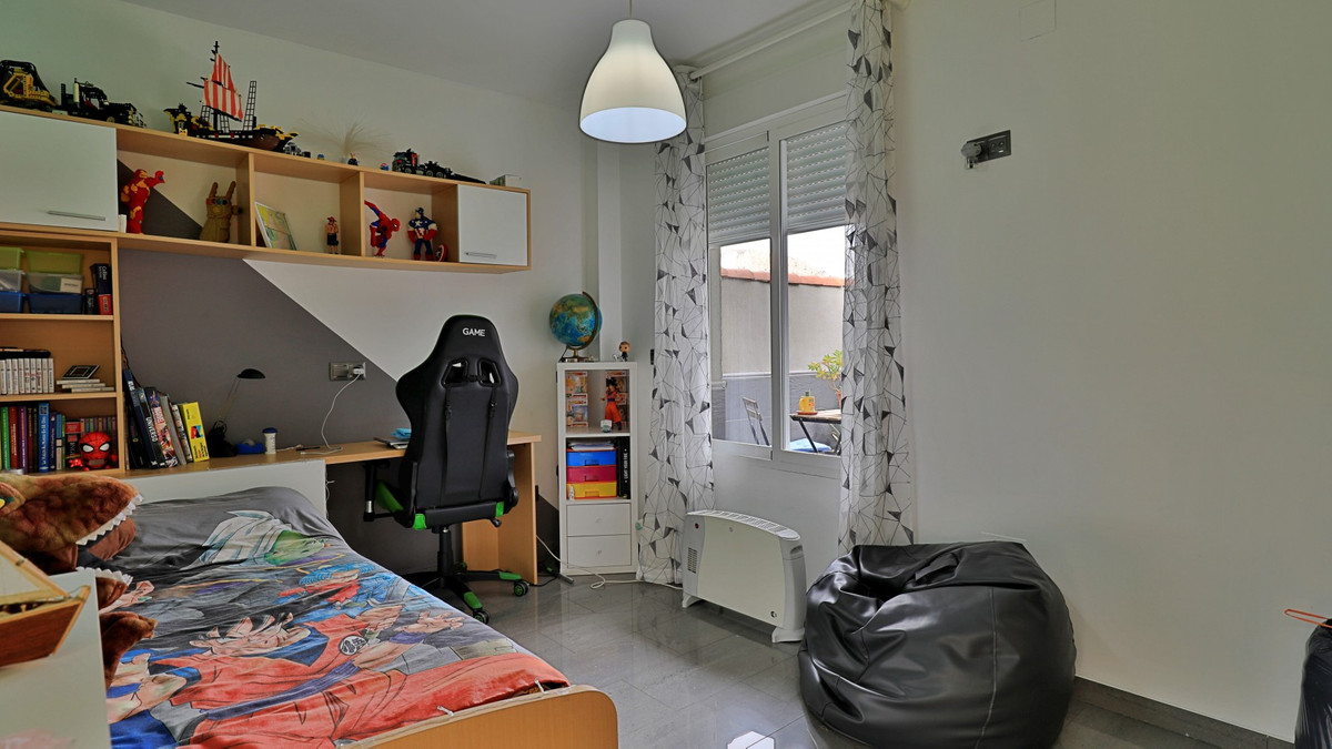 Te koop Half vrijstaand huis Costa Del Sol Alfarnate € 300.000,-